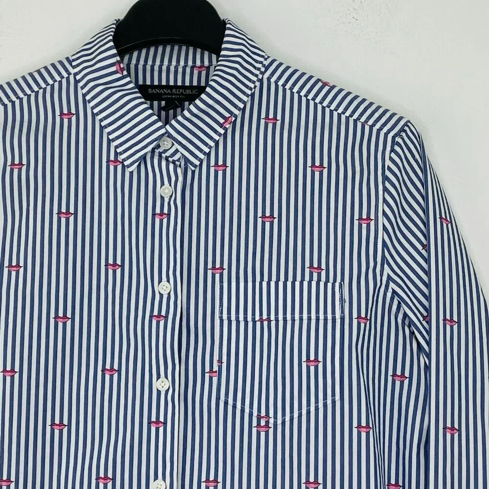 Banana Republic S Shirt Blue White Striped Quinn Boy Button Up Lip Novelty AS7 - Picture 2 of 5